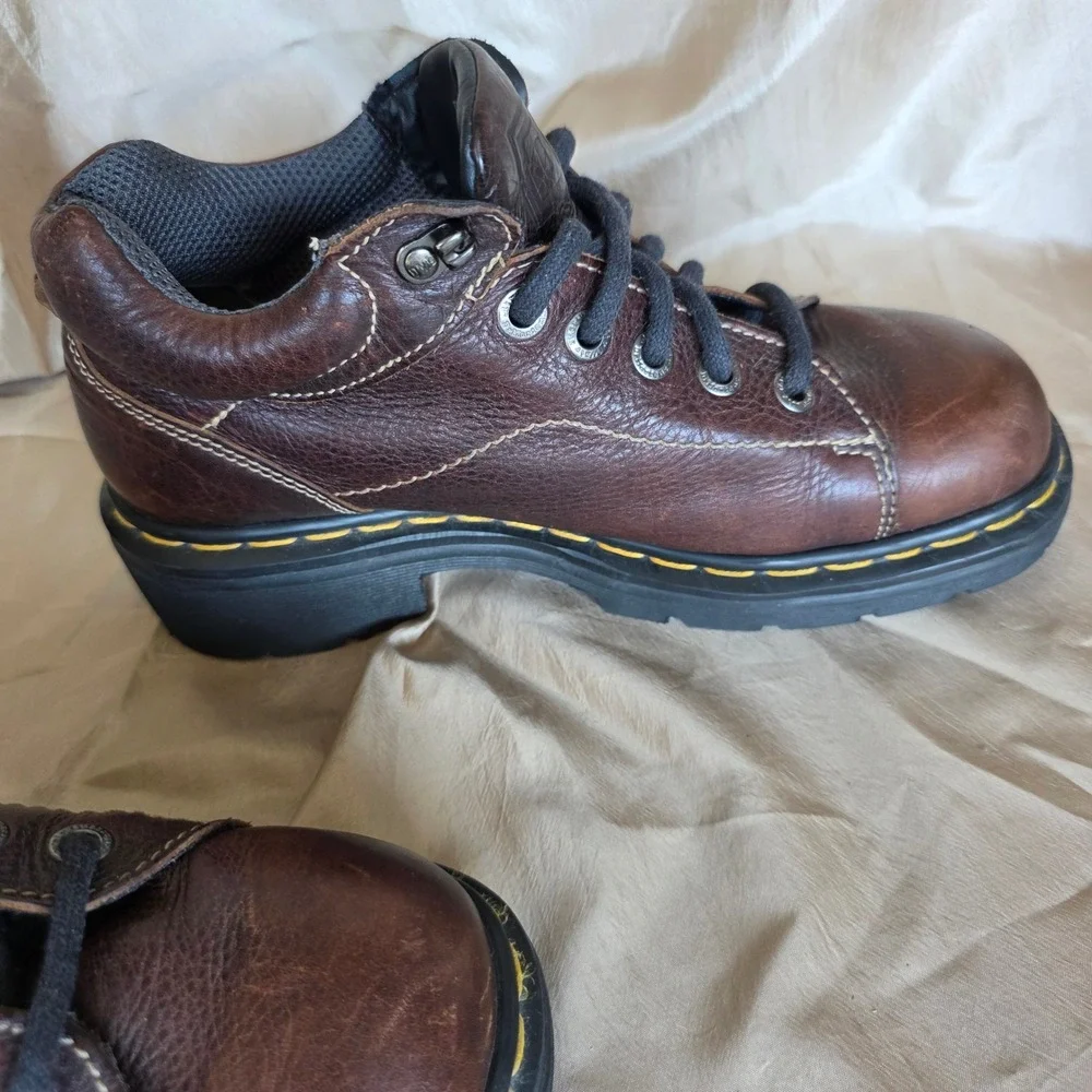 Dr. Martens 9373 Vintage Brown Leather LowAnkle Boots Mens Size 7 UK Chunky Sole